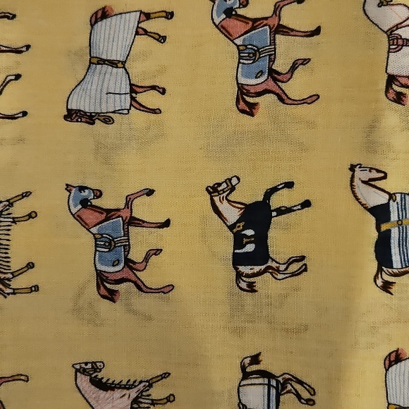 New Cotton/Linen Scarf Beige Horse Print - Picture 3 of 5